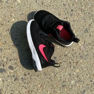 Nike Tanjun Sneakers (little girls)
